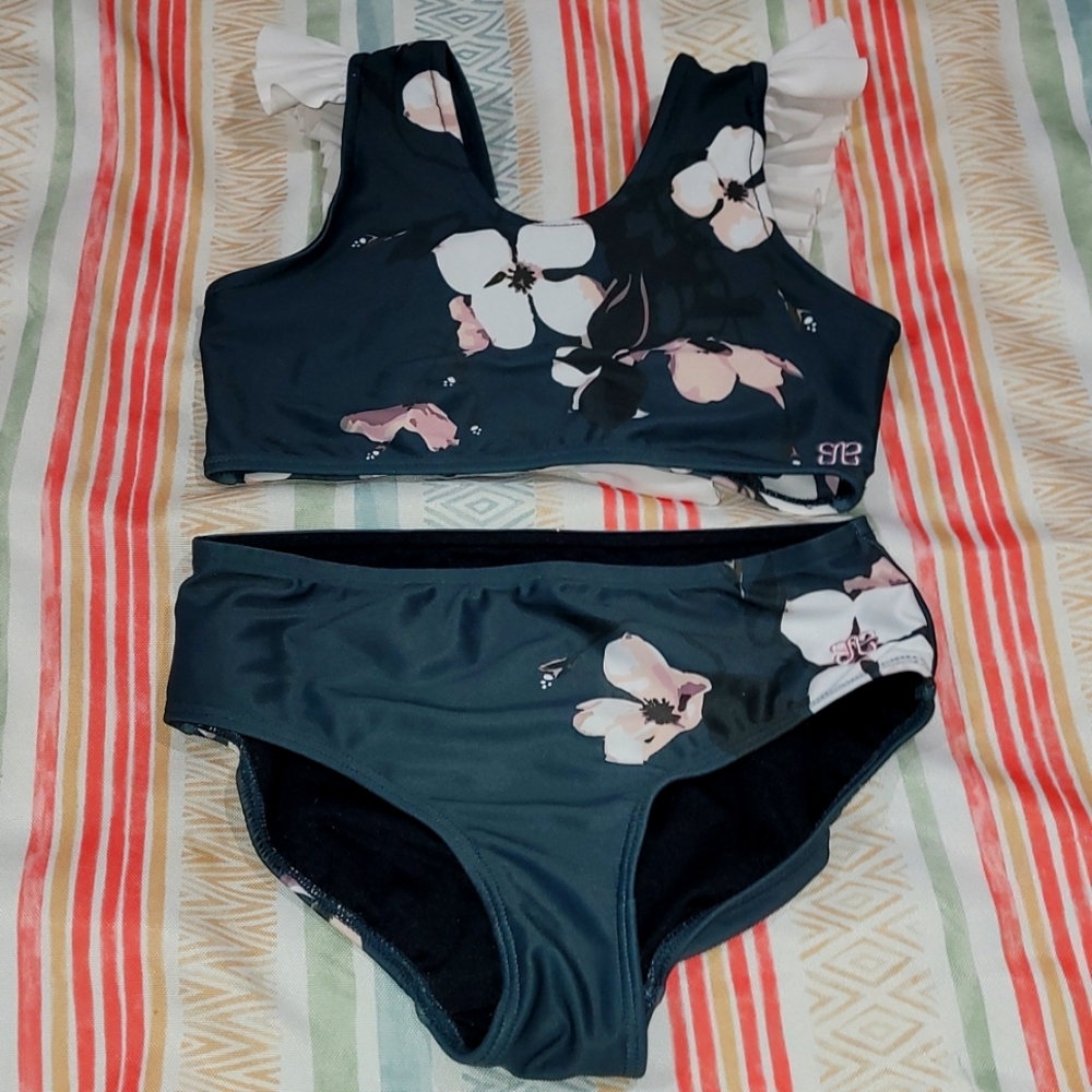Girls albion fit 2 piece